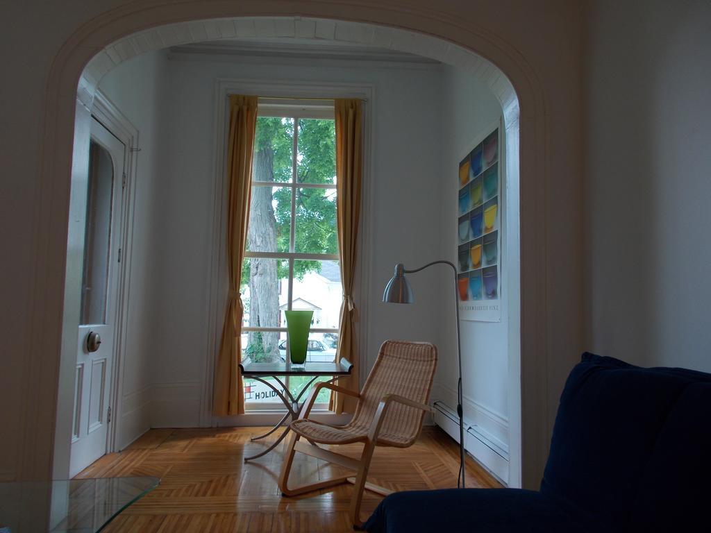 Absolute 1000 Islands Monthly Suites Gananoque Pokój zdjęcie