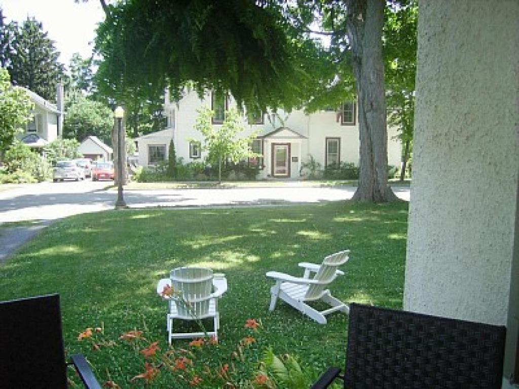 Absolute 1000 Islands Monthly Suites Gananoque Zewnętrze zdjęcie